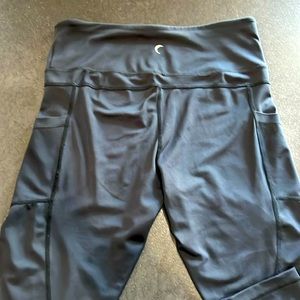 Zyia Light n Tight leggings with pockets